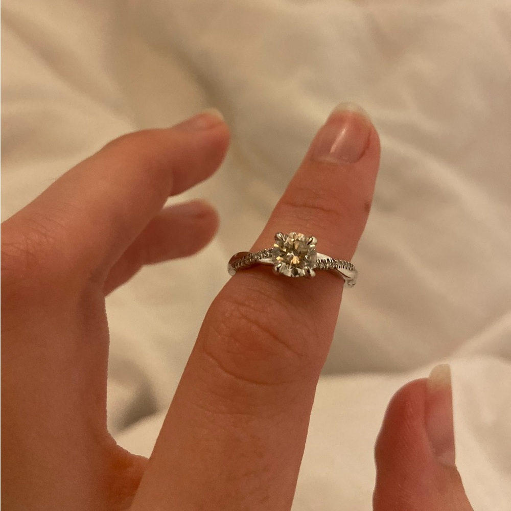 Brilliant earth engagement ring